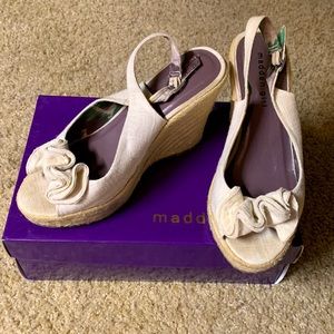 Madden Girl Lokomo Espadrille Peep Toe Wedges US 8